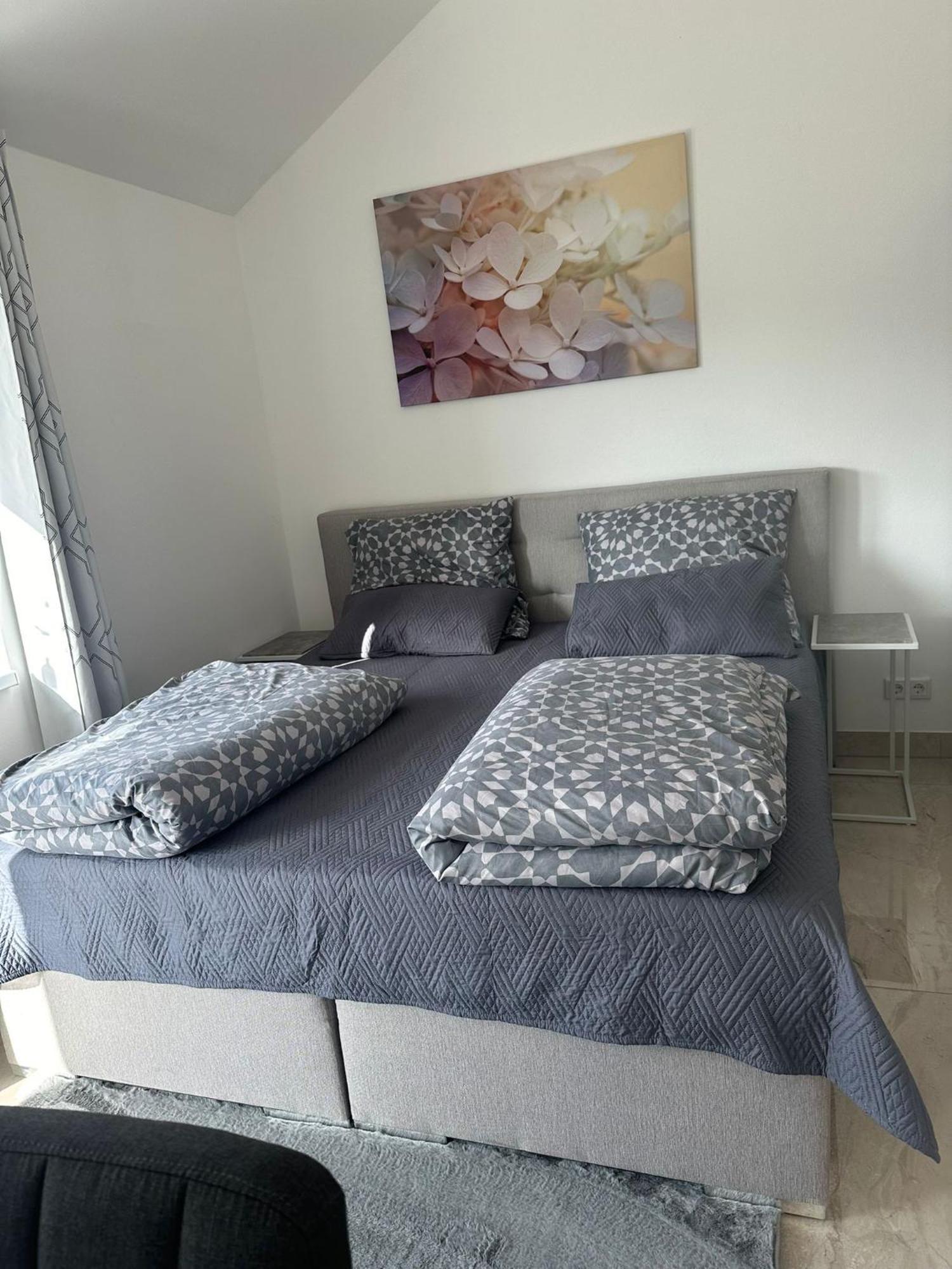 Apartment Two Near The S8 Train - Ideal For Workers - No Party München